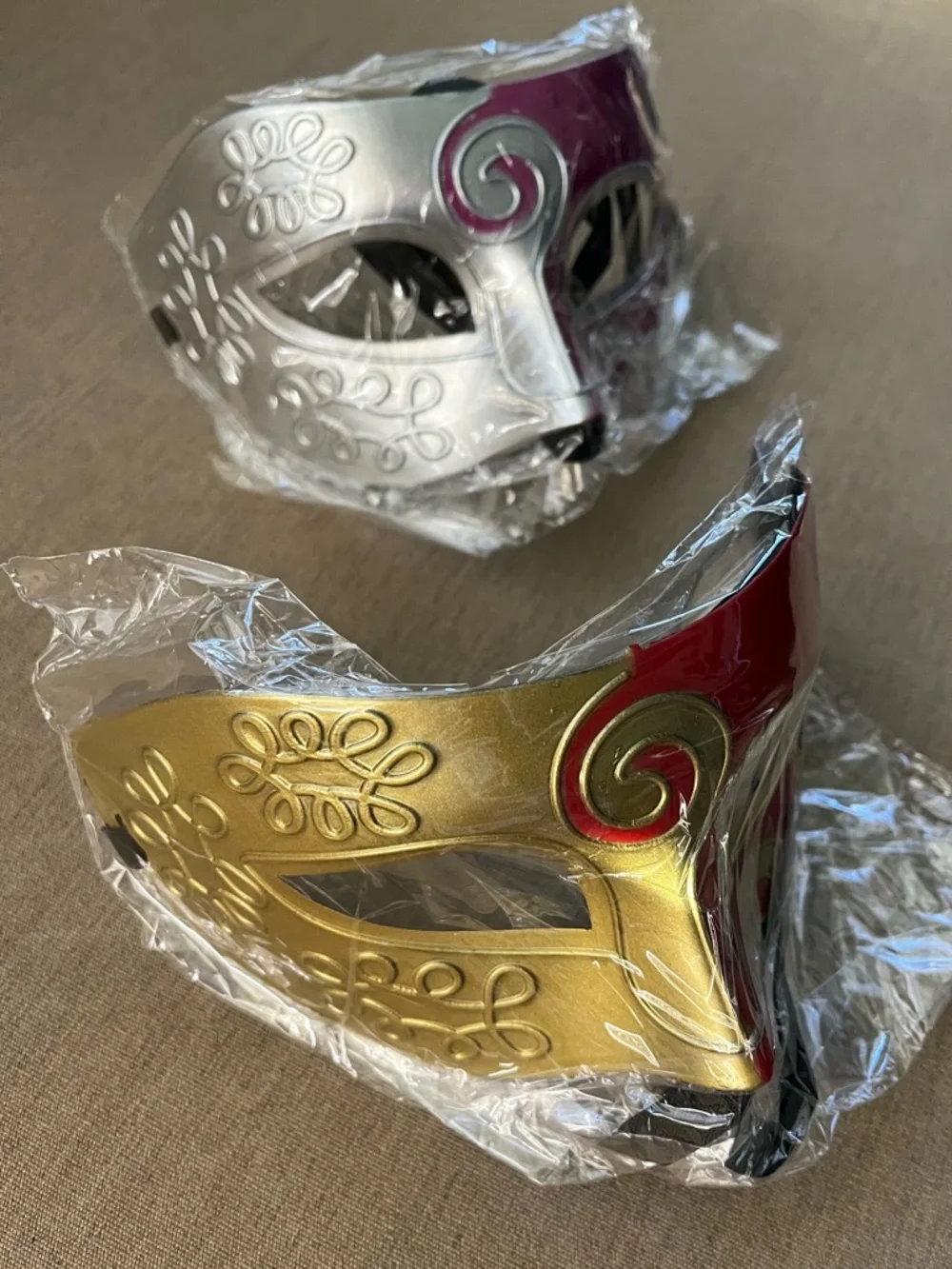 Venetian-Style Half Face Masks in Gold/Red & Silver/Purple